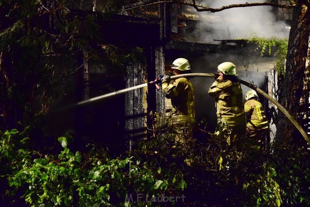 Grossfeuer Einfamilienhaus Siegburg Muehlengrabenstr P0265.JPG - Miklos Laubert